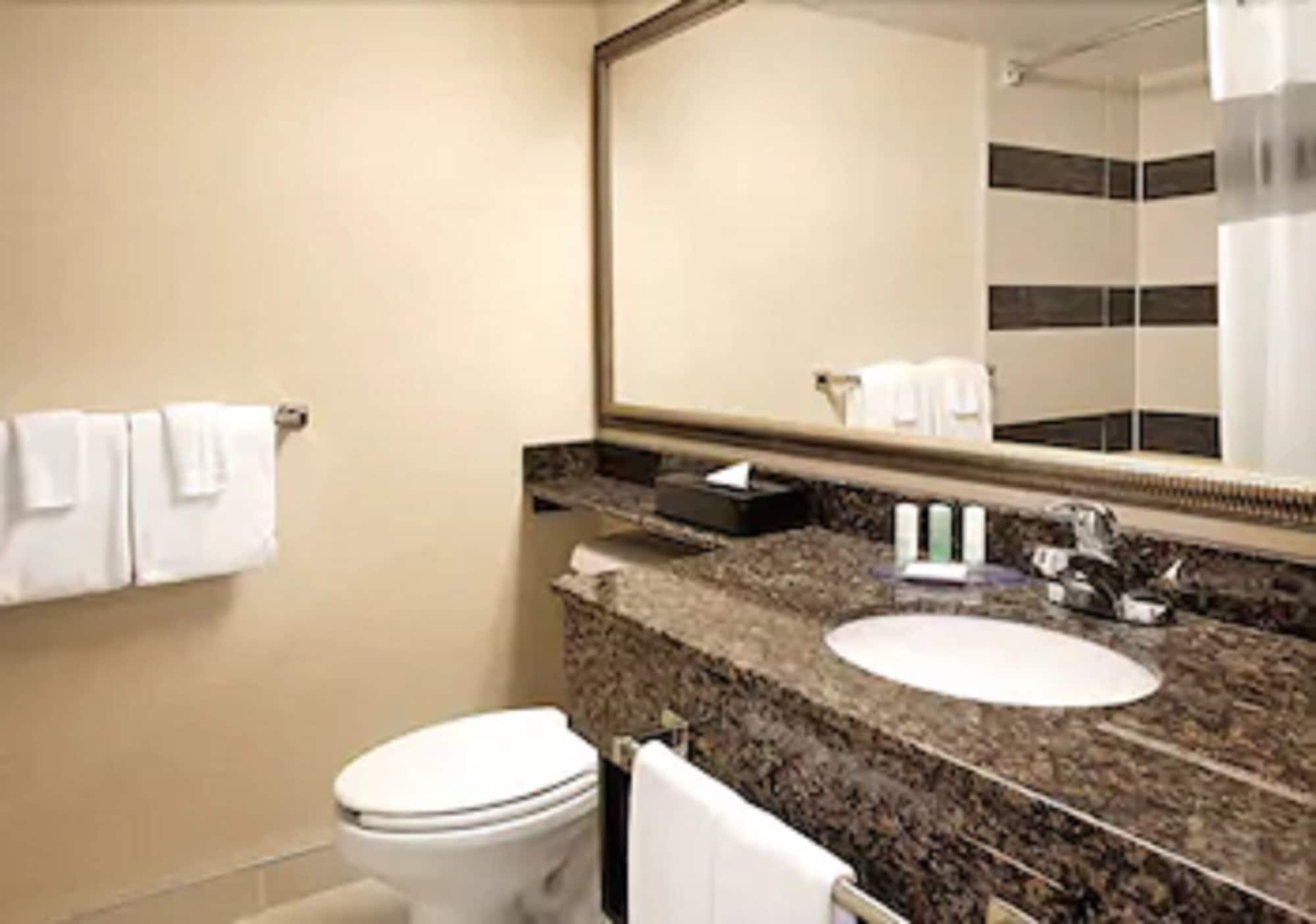 Comfort Suites Downtown Montréal Buitenkant foto