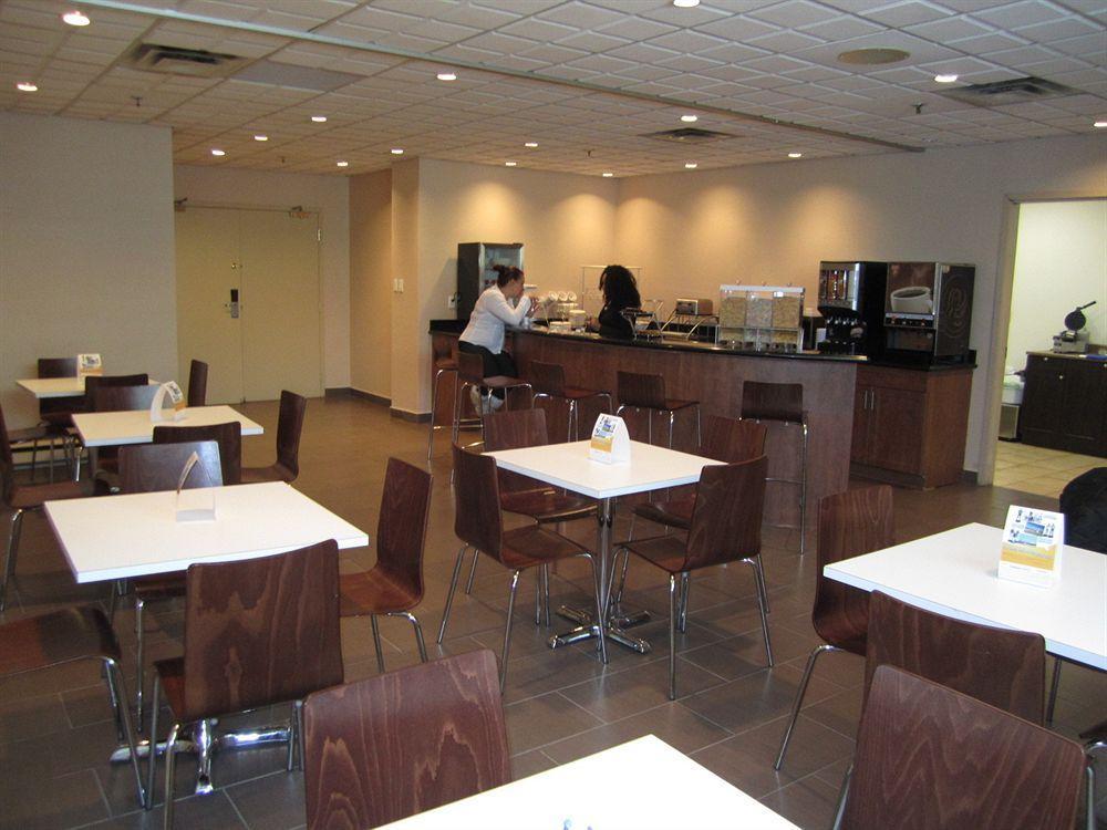 Comfort Suites Downtown Montréal Buitenkant foto